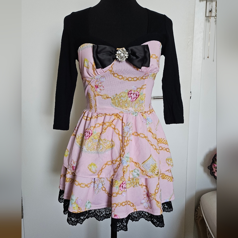 Ma*rs Agejo Gyaru High Waist Tiara Print 3/4 Sleeve Bow Top & Lace Skirt Set